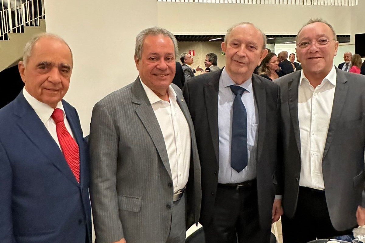 Presidente da FIEPB participa de reunião da Diretoria da CNI em Brasília