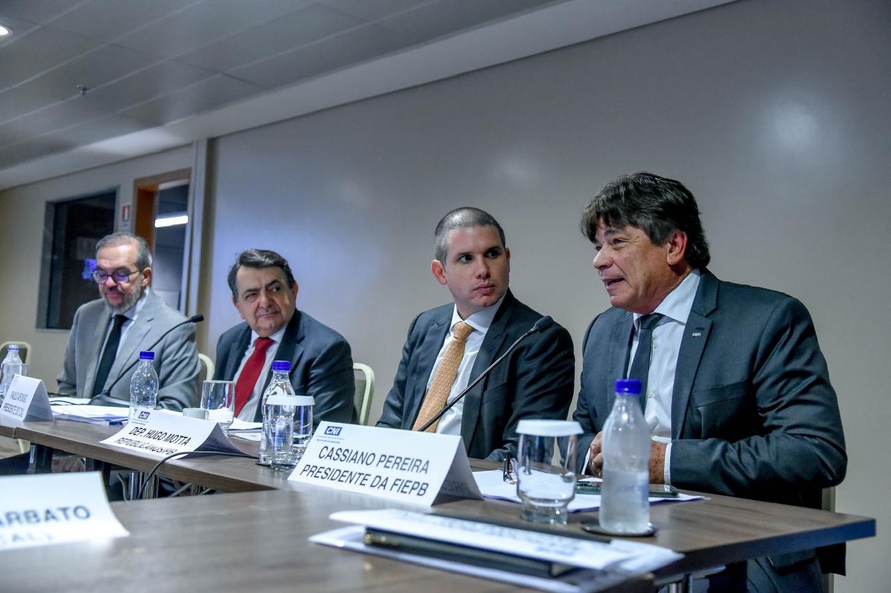 Presidente da FIEPB, Cassiano Pascoal Pereira Neto participa da 1ª reunião do Conselho Temático de Assuntos Legislativos da CNI