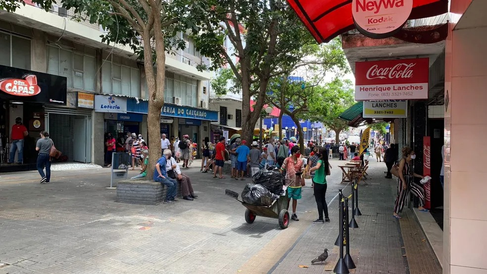 Câmara de Campina Grande abraça e debate causas da população