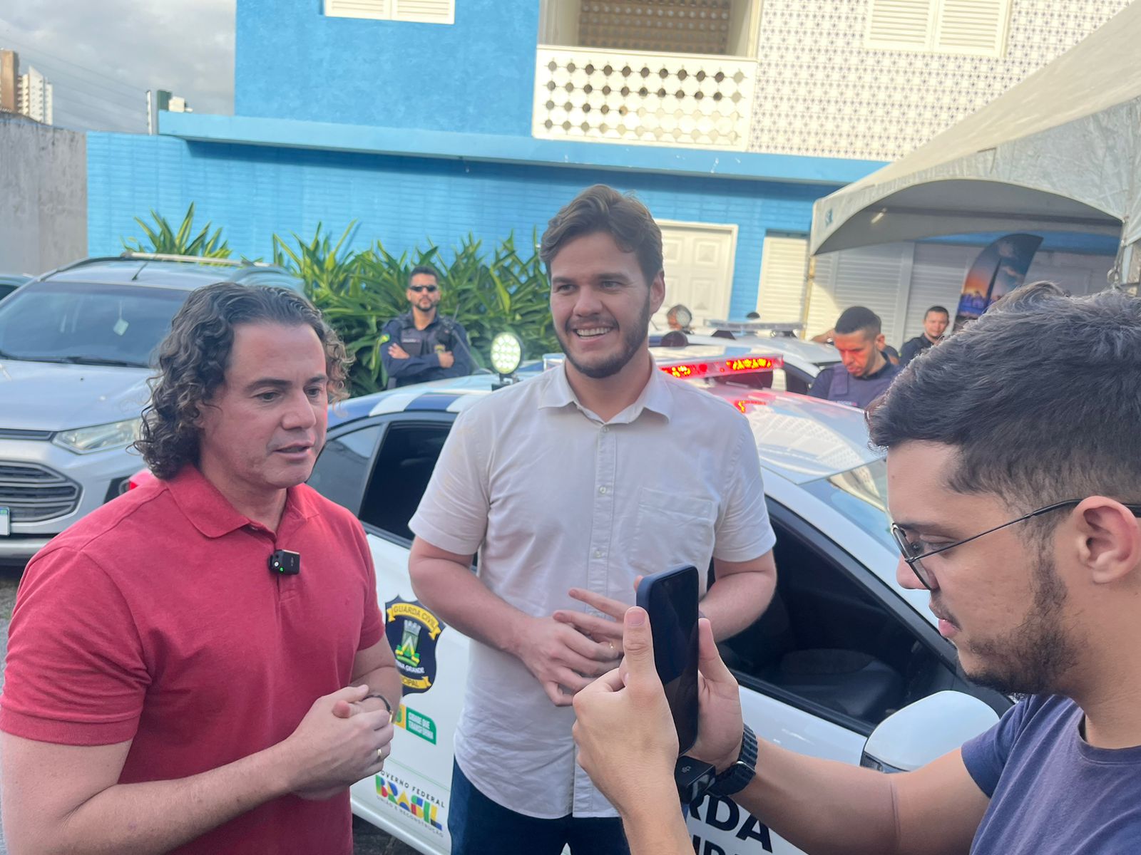 ​Durante entrega de viaturas, Prefeito Bruno e Coordenador agradecem a Veneziano articulação para reforço da Guarda Municipal