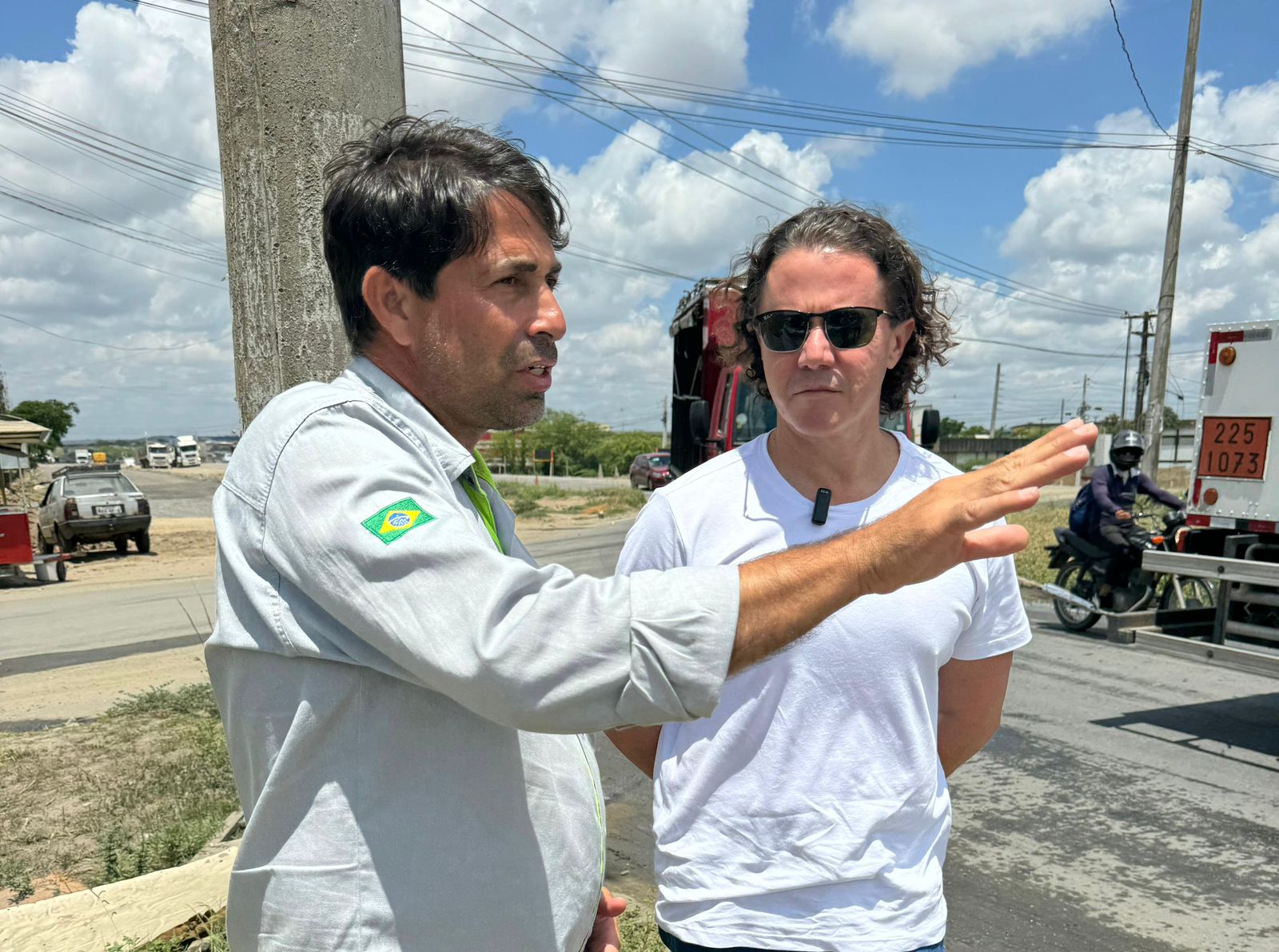 ​Durante inspeção às obras de duplicação da BR 230 em Campina Grande, Veneziano confirma início da construção do 2º viaduto