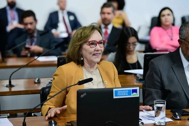 Senadora Zenaide Maia critica volta a criticar PEC da Venda de Sangue defendida pela Senadora Daniella Ribeiro