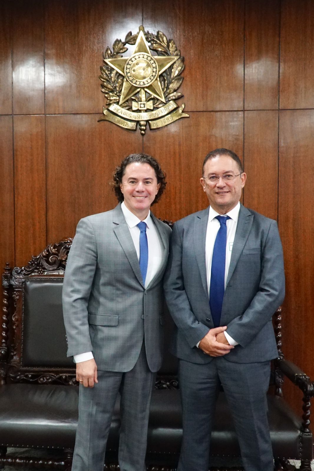 ​Senador Veneziano consegue no Ministério da Saúde cobertura de 100% do PSF para Campina Grande