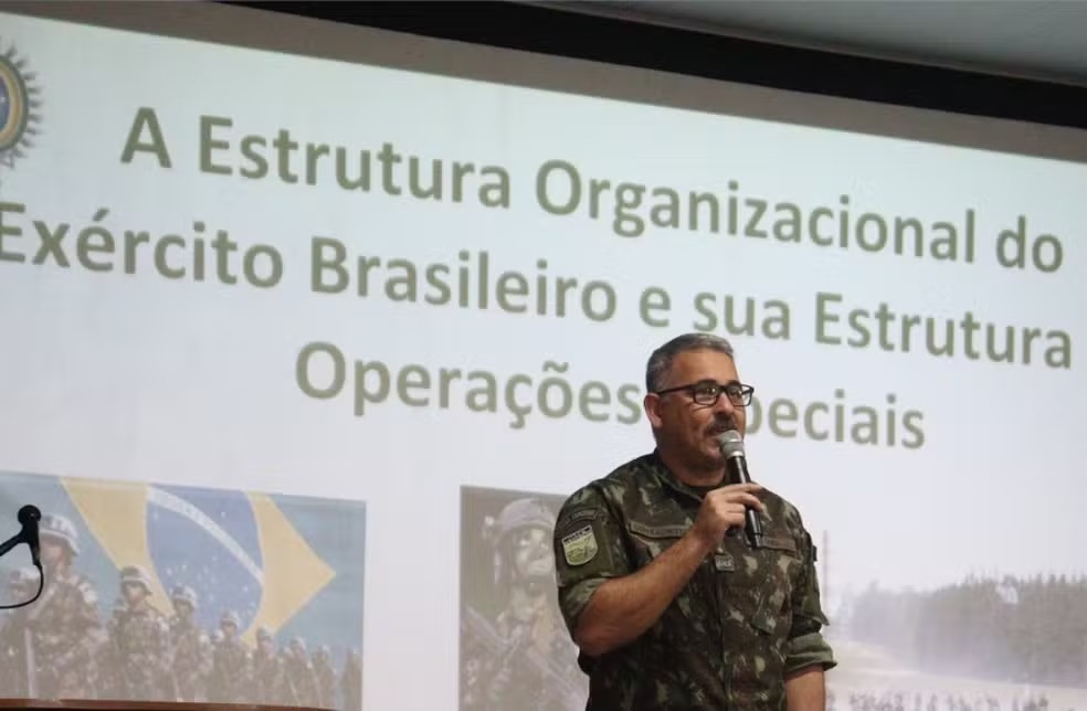 Militar que estava nos EUA retorna a Brasília e é preso pela PF