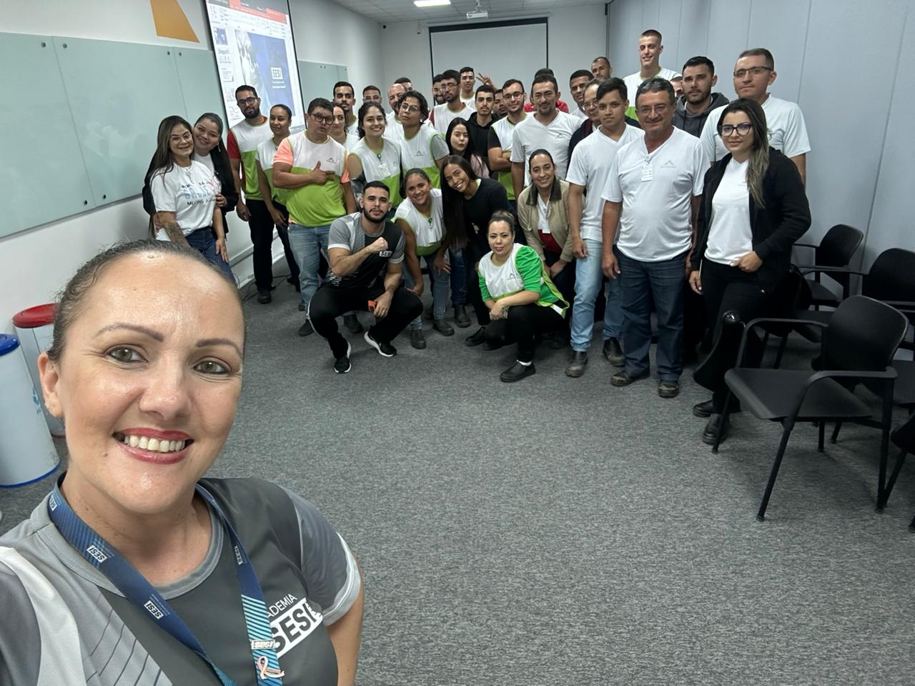 Equipe de Saúde e Segurança na Indústria do SESI realiza ação educativa na Indústria Alpargatas