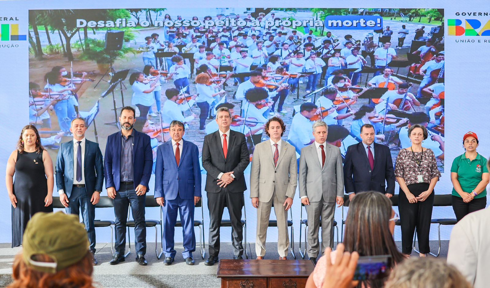 ​Veneziano representa o Senado no Palácio do Planalto, em solenidade que marcou os 20 anos do Programa de Aquisição de Alimentos